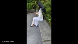 白嫩日本少妇做爰掐脖子后入